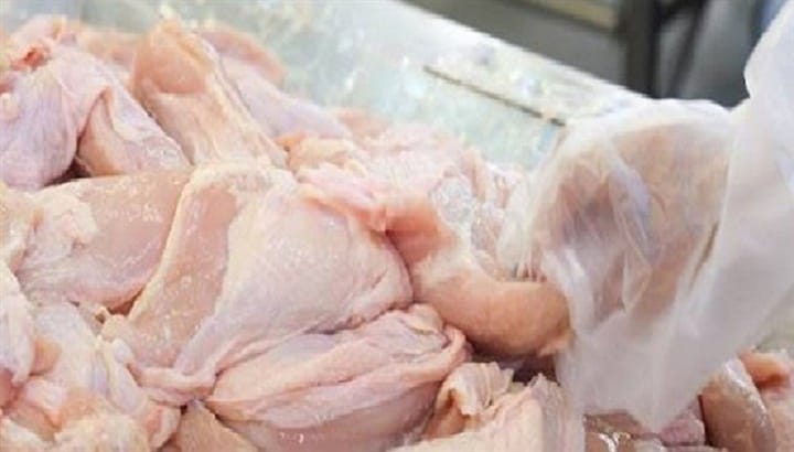 O que é contaminação cruzada entre ovos e frango?  Entenda como evitar contaminação cruzada entre o frango e ovos