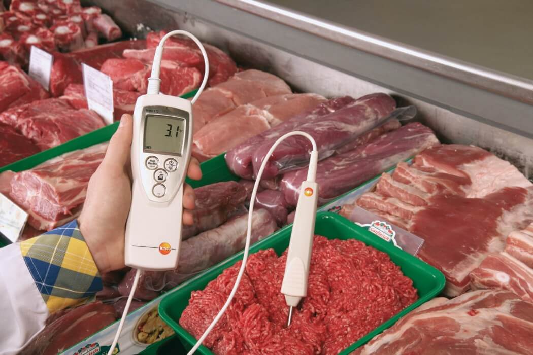 Прибор контроля качества продуктов питания. Термометр testo 112. Измерение РН мяса. Измерение температуры мяса. Измерительные приборы пищевой промышленности.