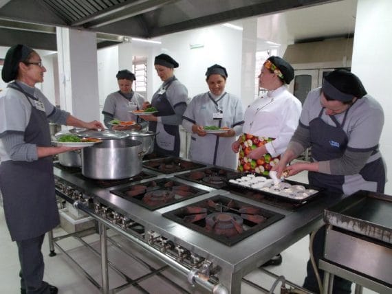 Treinamento em UAN Curso de nutrição