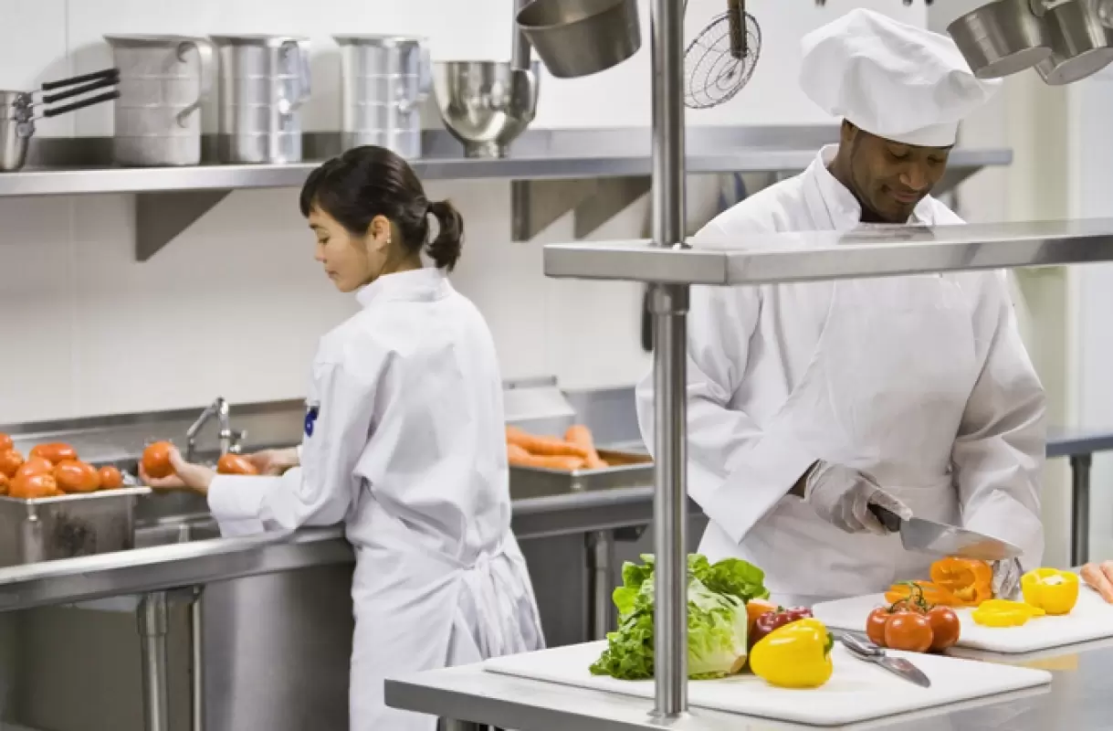 O que faz um nutricionista responsável técnico - Cozinhas profissionais