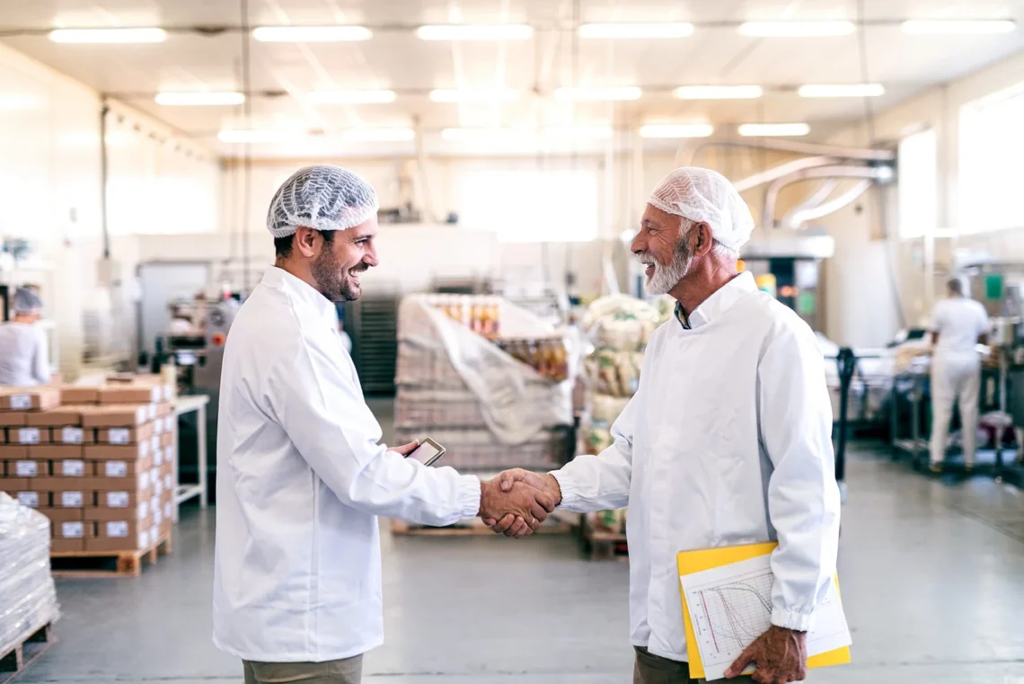 Garanta a total conformidade do seu estabelecimento com as normas da Vigilância Sanitária. A Consultoria Nutricional com Responsável Técnica RT - Nutricionista é o serviço essencial para implementar as Boas Práticas de Fabricação, evitar multas e assegurar a máxima segurança alimentar para seus clientes, protegendo a reputação do seu negócio.